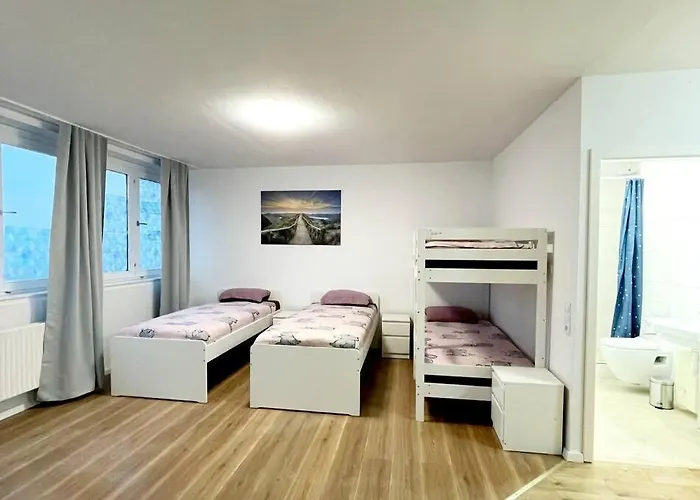 Daire In Krefeld. 4 Personen.